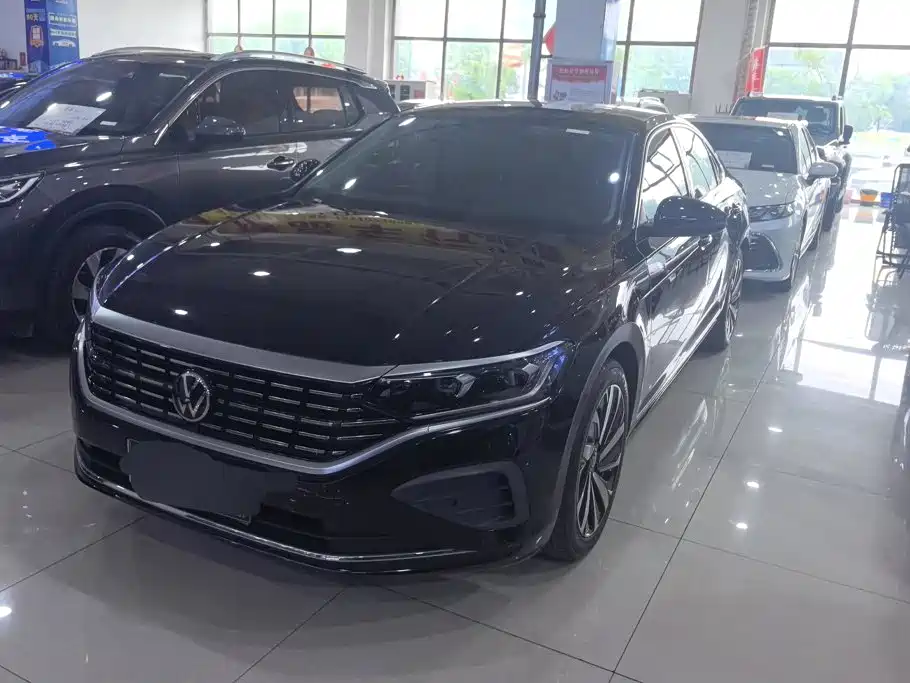 Volkswagen Passat 2023