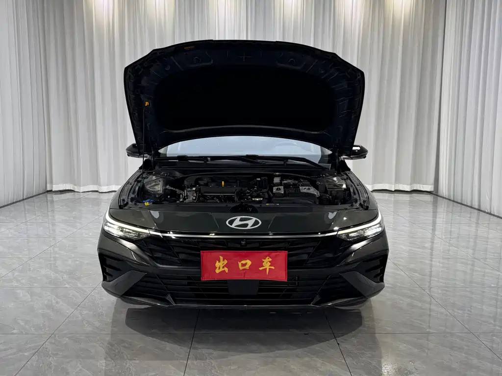 Hyundai Elantra 2023