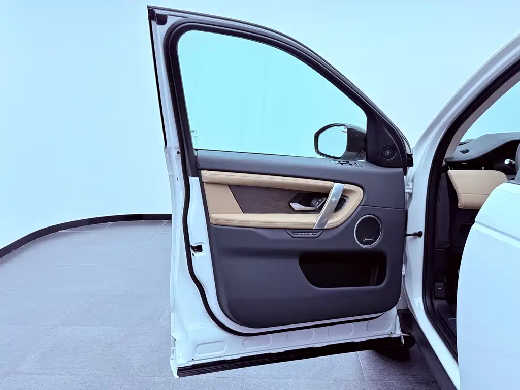 Land Rover Discovery Sport 2025 — фото 8
