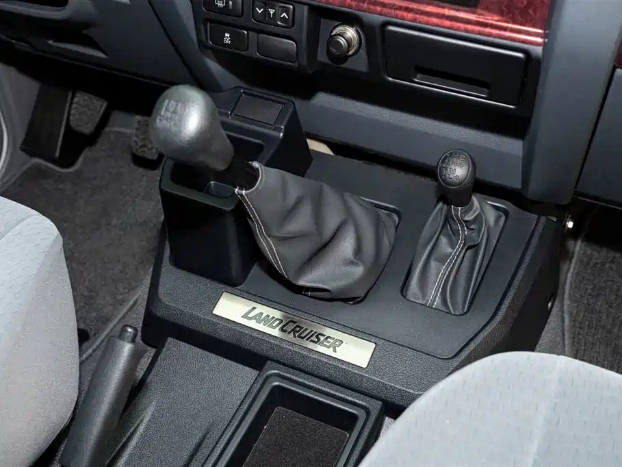 Toyota Land Cruiser 2024 — фото 14