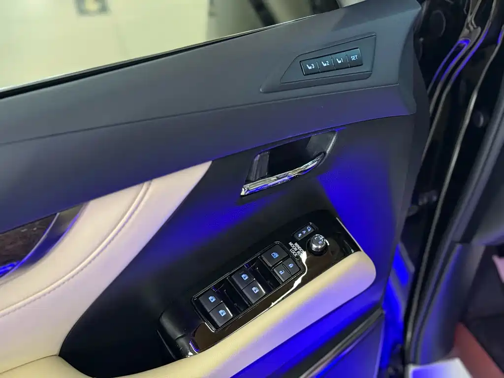 Toyota Vellfire 2021