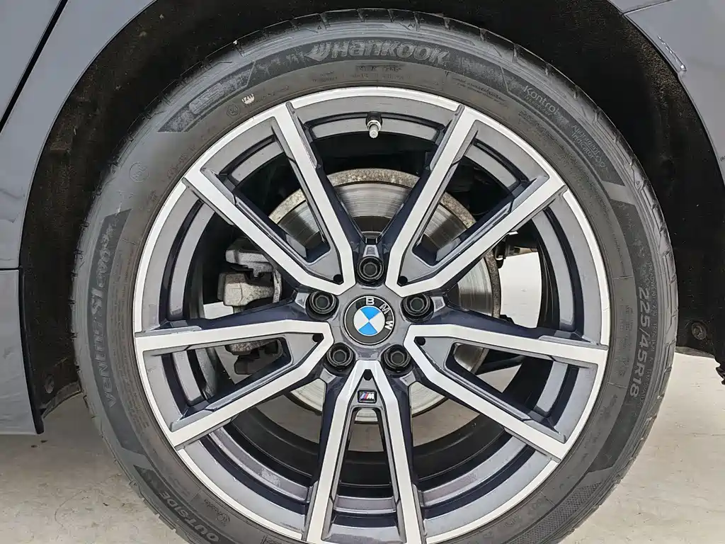 BMW 3 Series 2022 — фото 17