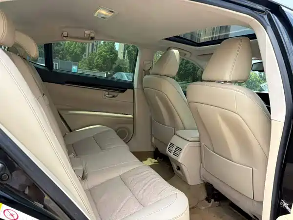 Lexus ES 2012