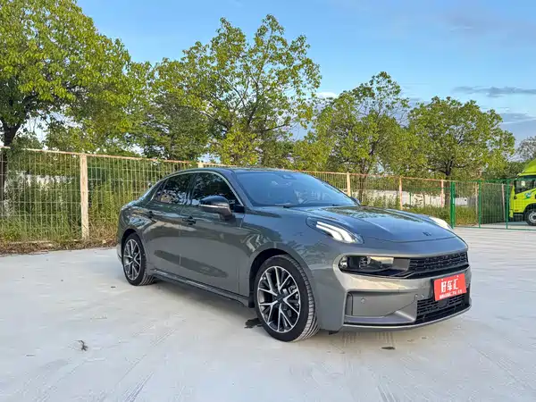 Lynk & Co 03 2021