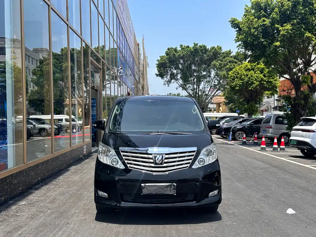 Toyota Alphard 2011 — фото 2