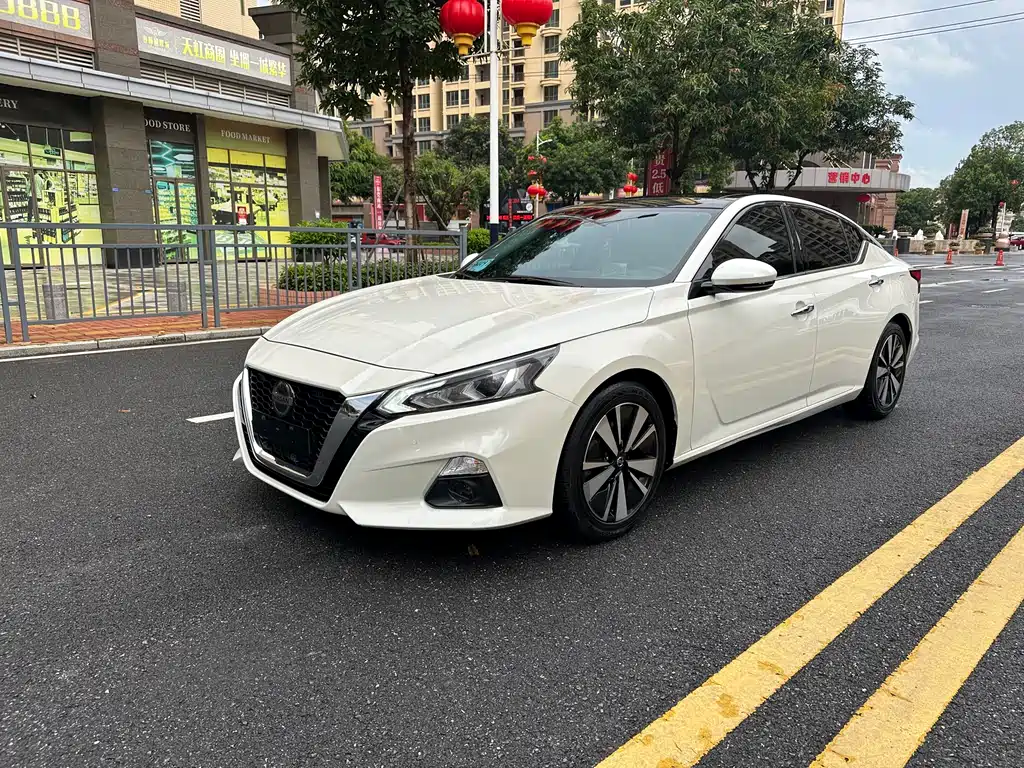 Nissan Teana 2021