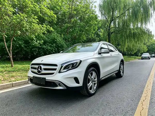 Mercedes-Benz GLA 2017