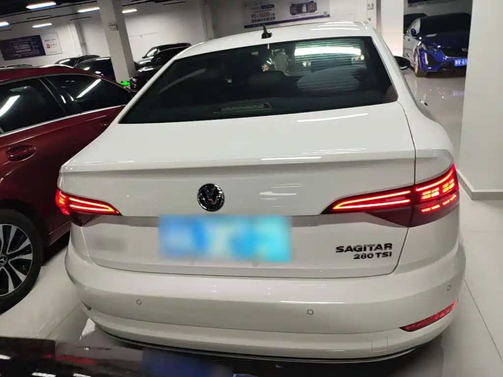 Volkswagen Sagitar 2022