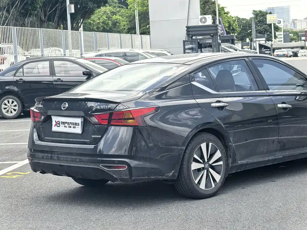 Nissan Teana 2022 — фото 19