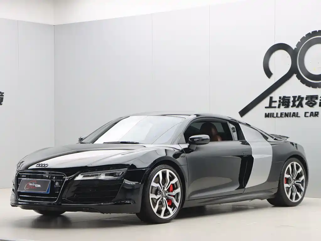 Audi R8 2015 — фото 3