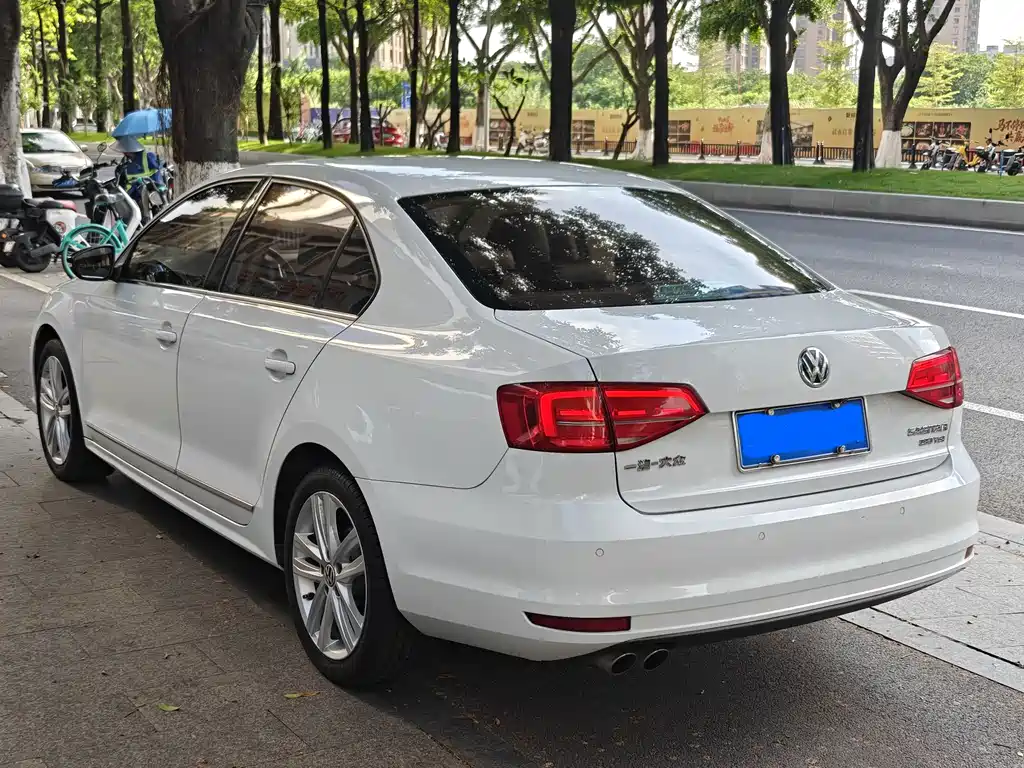 Volkswagen Sagitar 2018 — фото 12