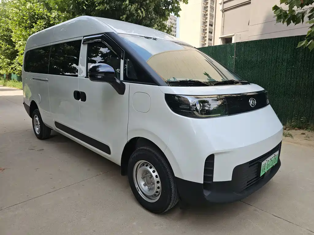 Maxus 大拿V1L 2026款 增程 多功能版长轴高顶 标准型7座 2026