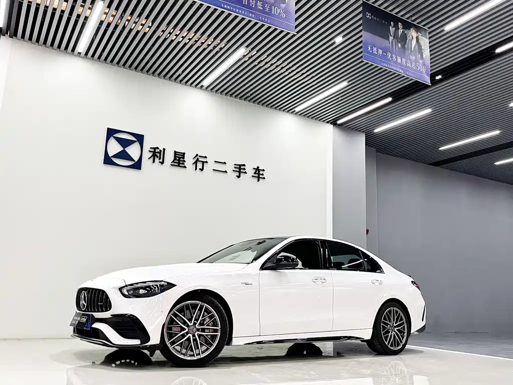 Mercedes-Benz C-Class AMG 2025 — фото 1