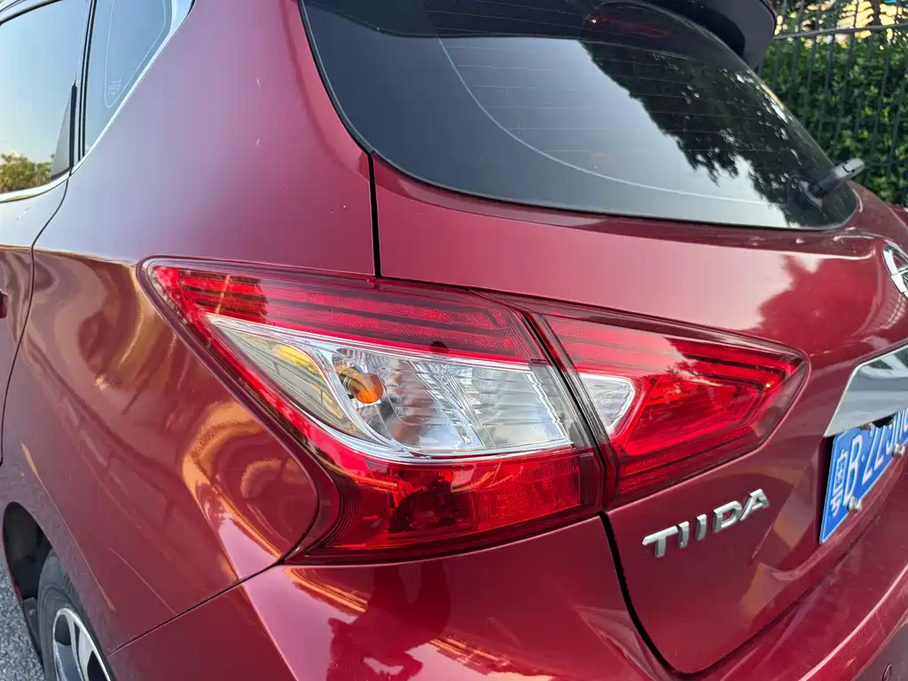 Nissan Tiida 2019 — фото 16