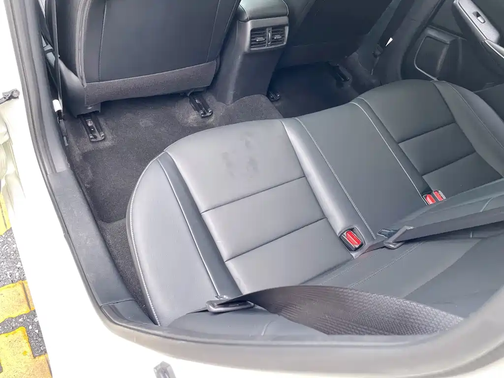Nissan Sylphy 2023 — фото 15