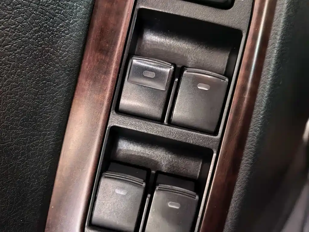 Toyota Prado 2015 — фото 12