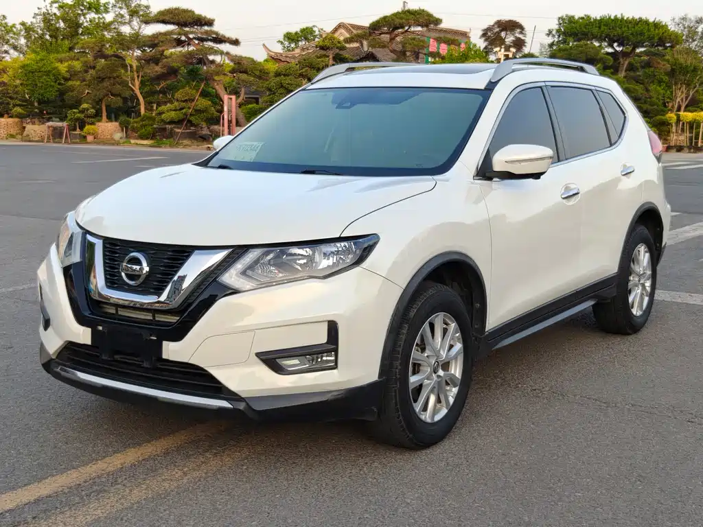 Nissan X-Trail 2018 — фото 1