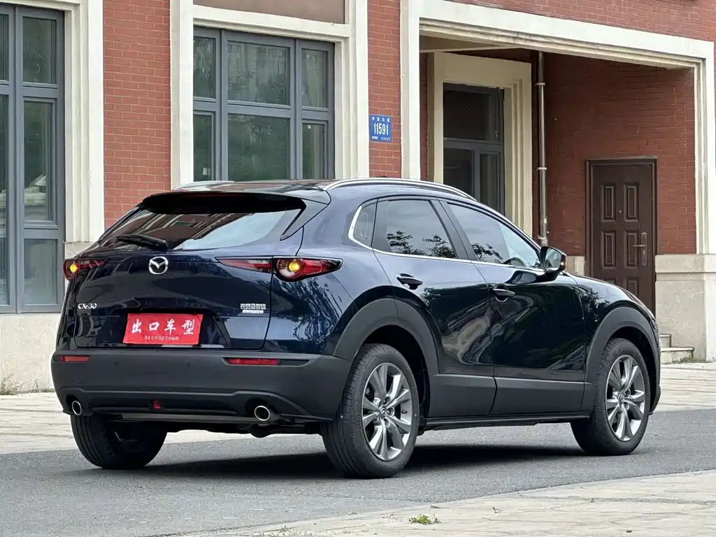 Mazda CX-30 2021 — фото 11