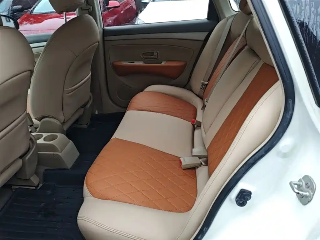 Nissan Sylphy 2016 — фото 17
