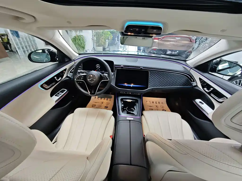 Mercedes-Benz E-Class 2025 — фото 16