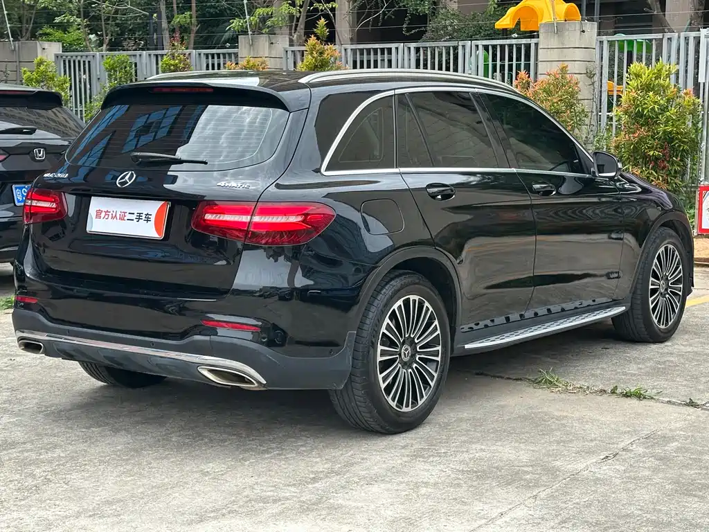 Mercedes-Benz GLC 2017 — фото 9