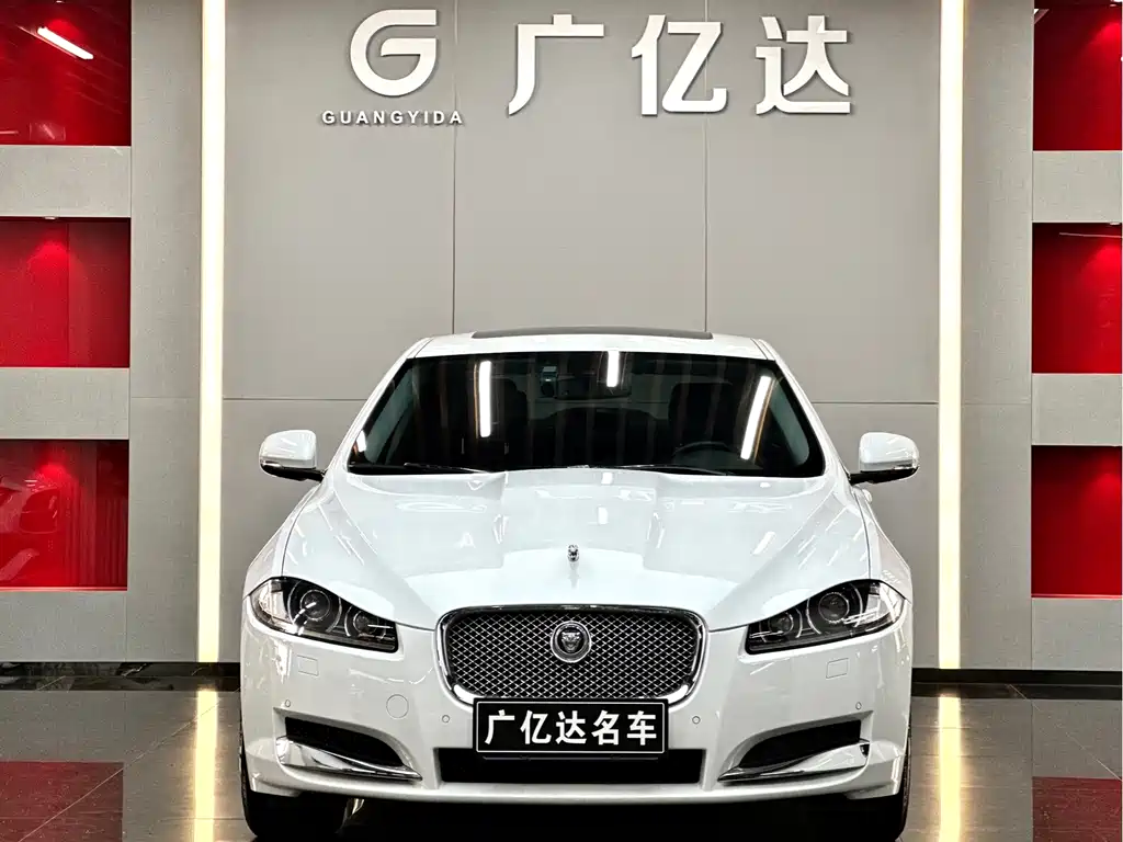 Jaguar XF 2013 — фото 2