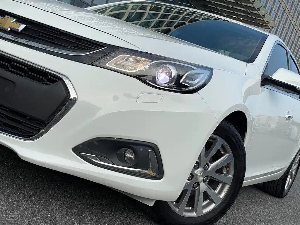 Chevrolet Malibu 2017 — фото 4