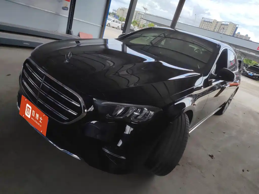 Mercedes-Benz E-Class 2024