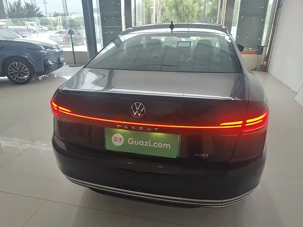 Volkswagen Passat Plug-In Hybrid 2025 — фото 6