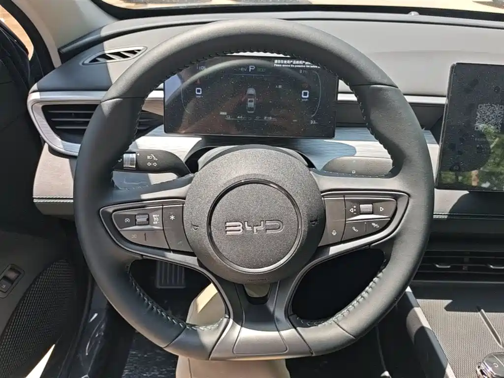 BYD Seal 05 DM-i 2026 — фото 11
