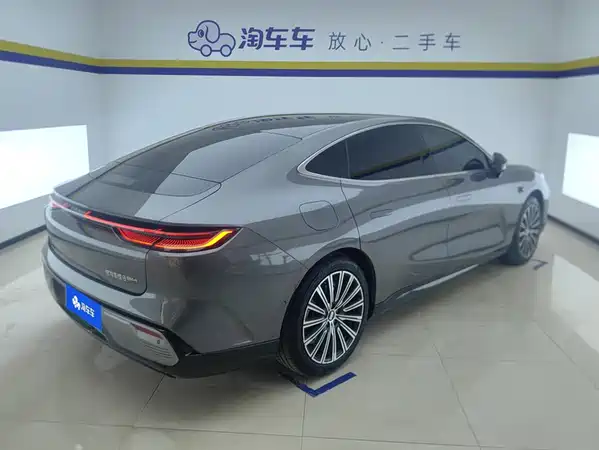 Geely Galaxy Starshine 8 2025