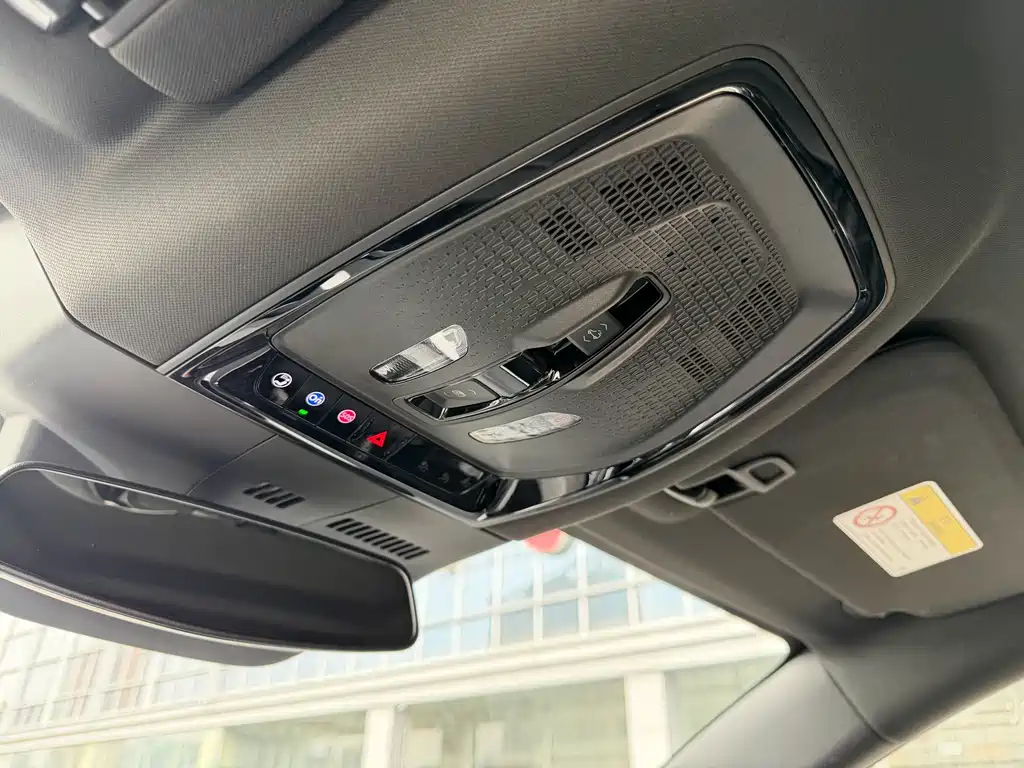 Cadillac XT5 2024 — фото 15