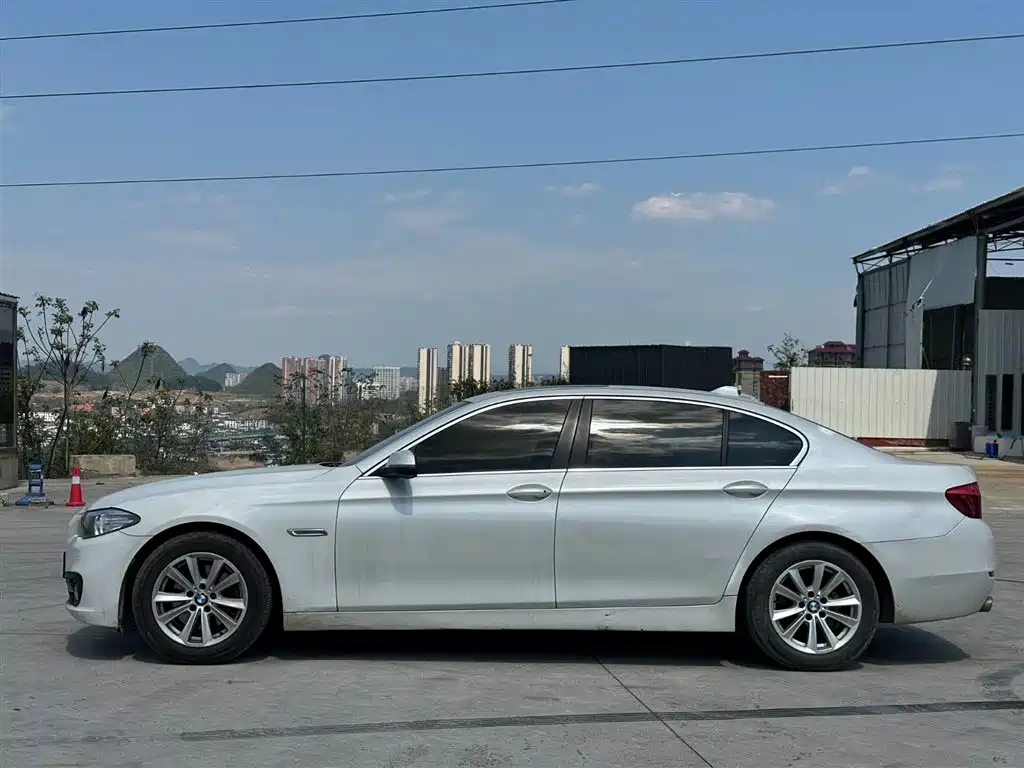 BMW 5 Series 2015 — фото 4