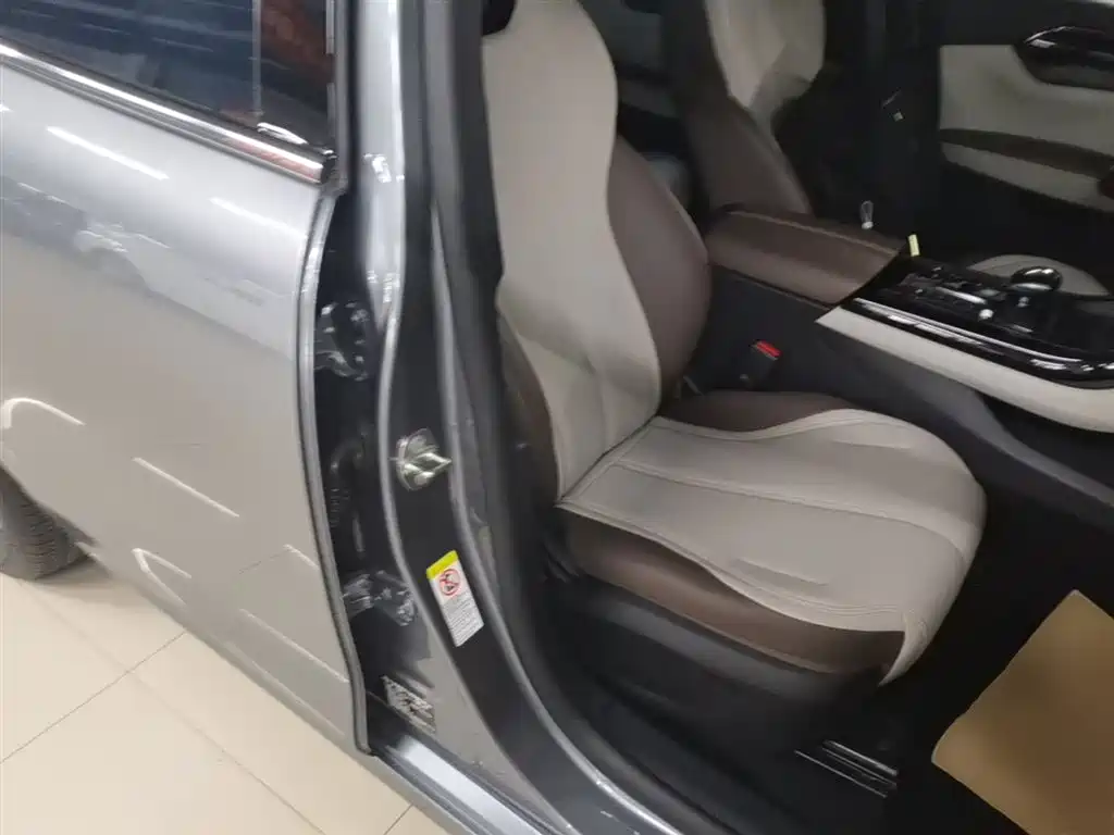 BYD Qin PLUS 2023 — фото 25