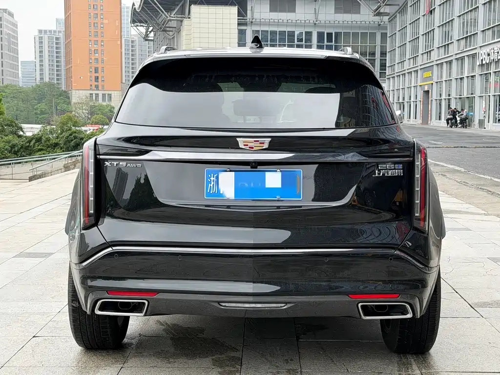 Cadillac XT5 2024 — фото 3