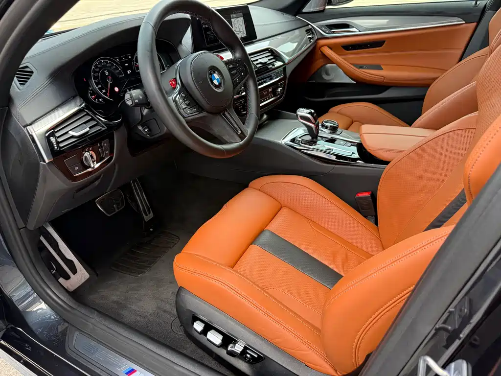BMW M5 2018 — фото 13