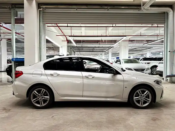 BMW 1 Series 2021