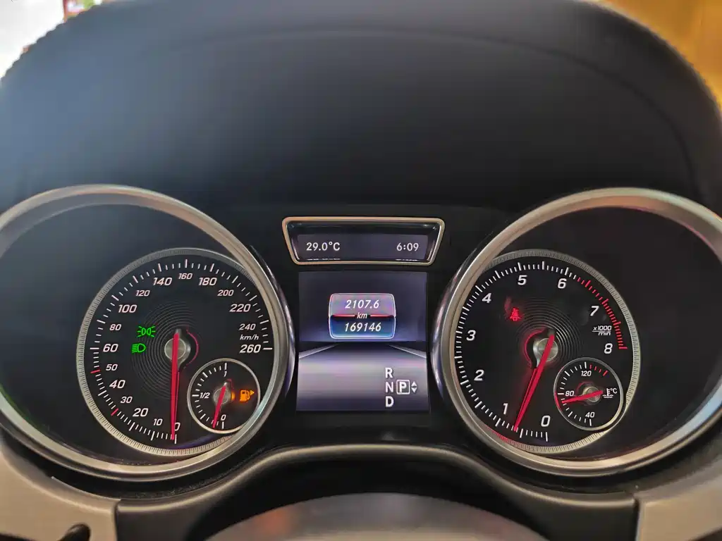 Mercedes-Benz GLE Coupe 2016 — фото 39