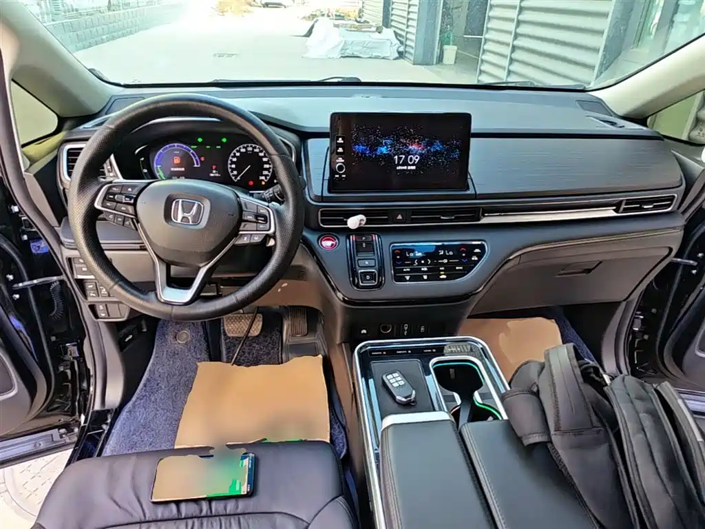 Honda Elysion 2023 — фото 10