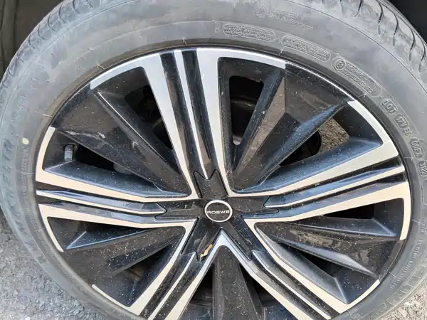Roewe RX9 2023