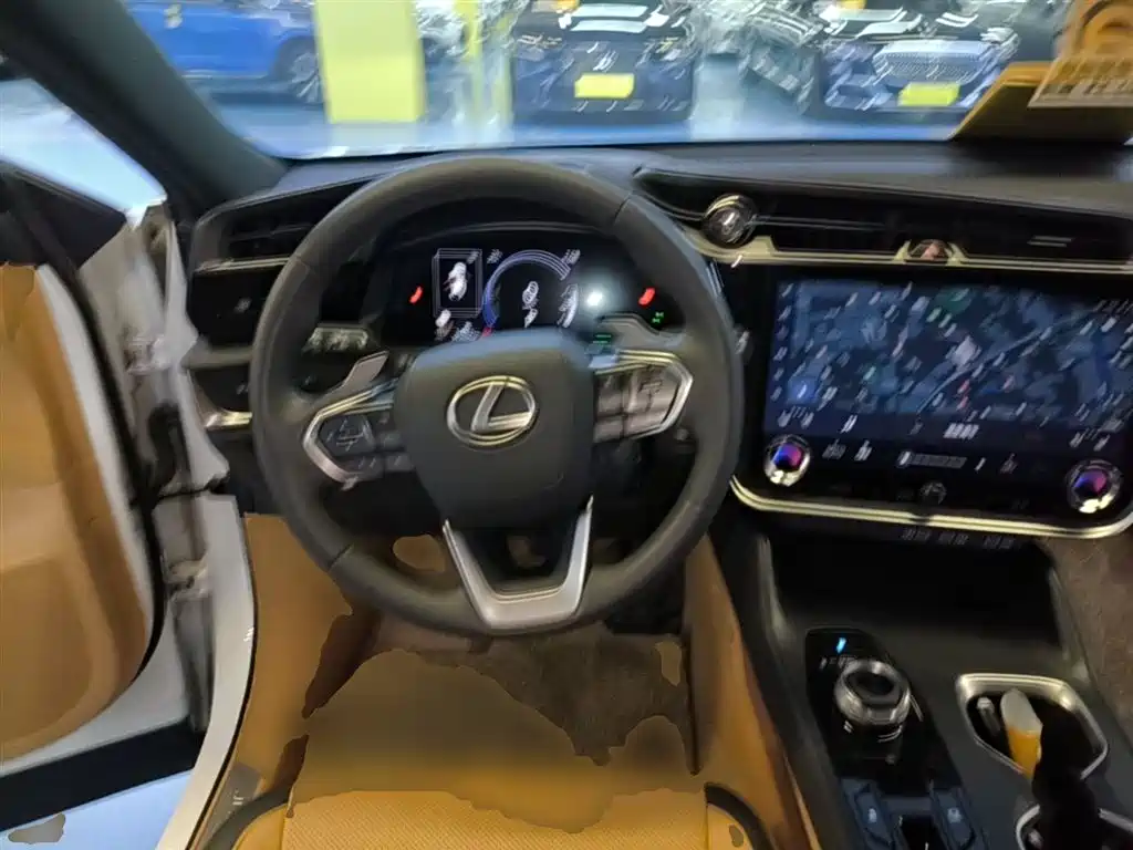 Lexus RZ 2023 — фото 11