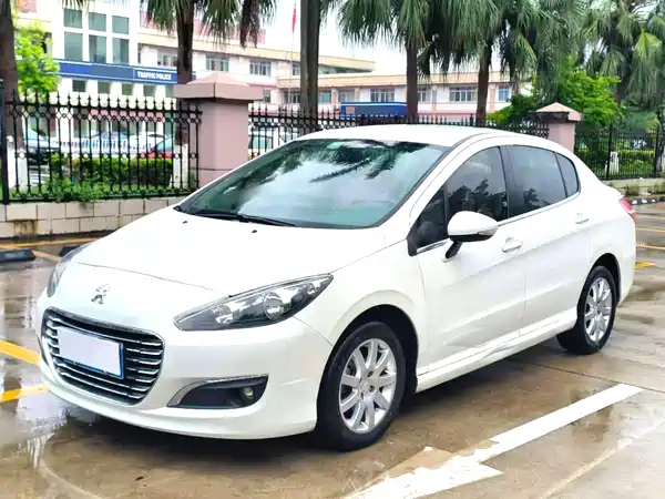 Peugeot 308 2014