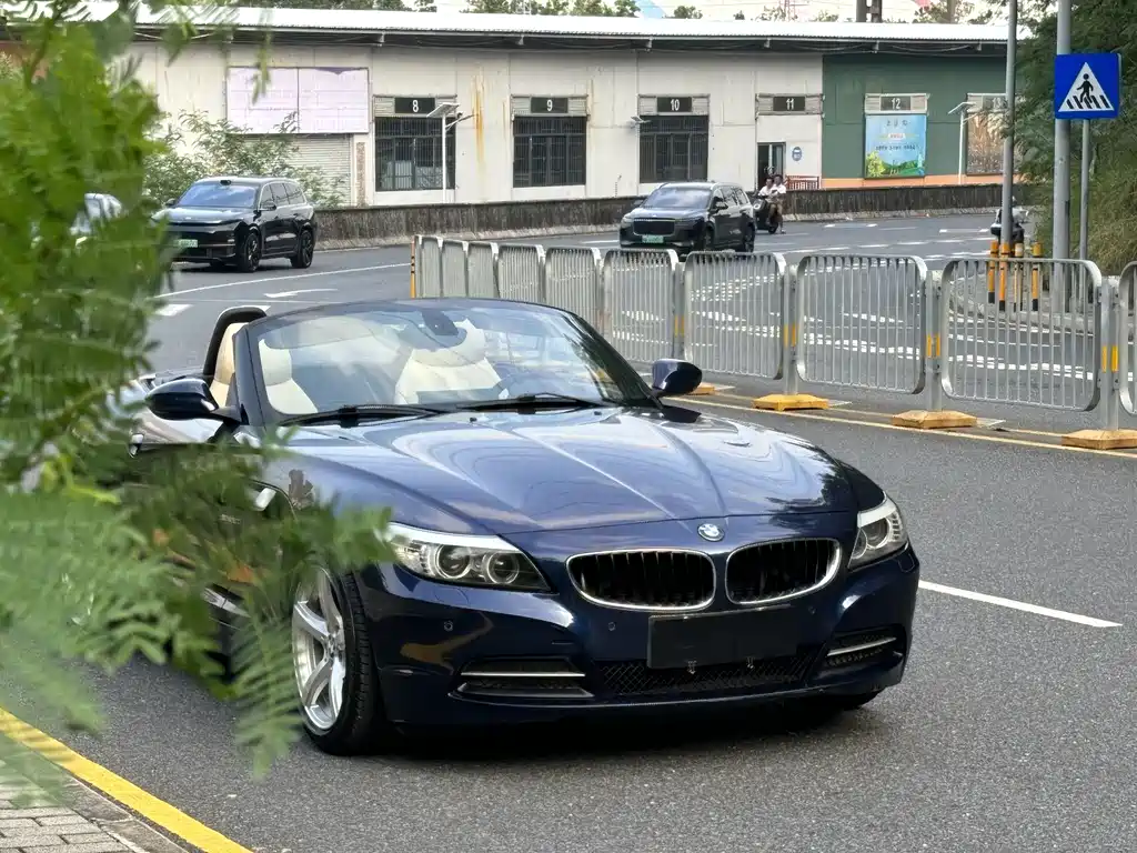 BMW Z4 2012 — фото 15