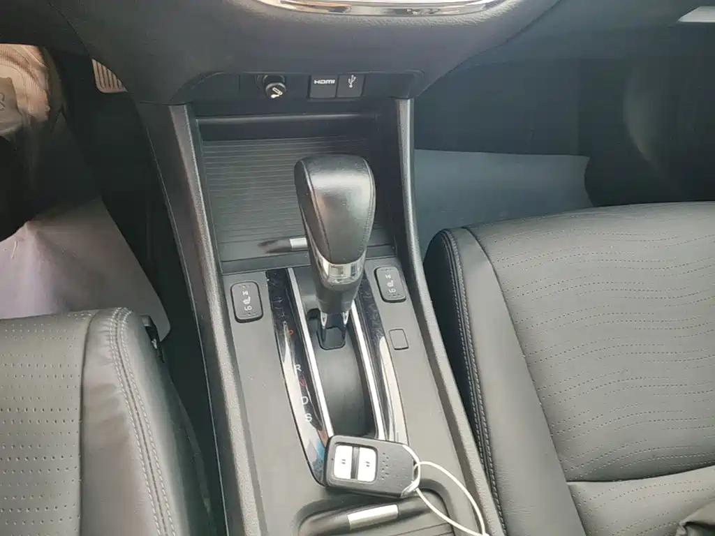 Honda Jade 2015 — фото 10