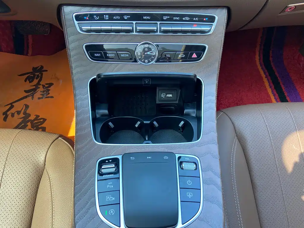 Mercedes-Benz E-Class 2019 — фото 14