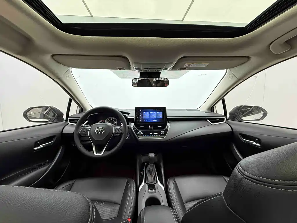 Toyota Corolla 2022 — фото 19