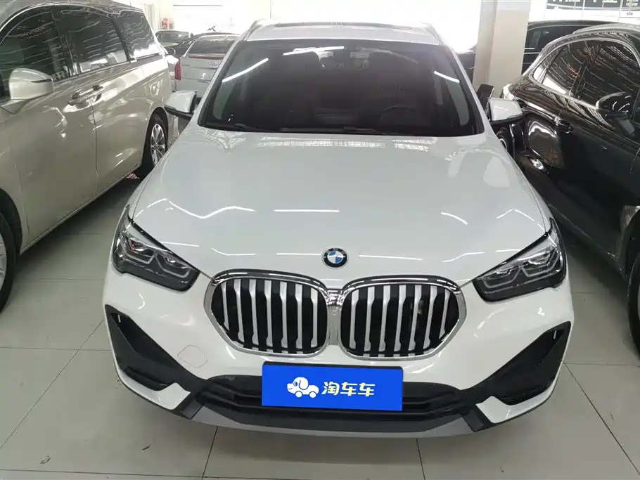 BMW X1 2021 — фото 2