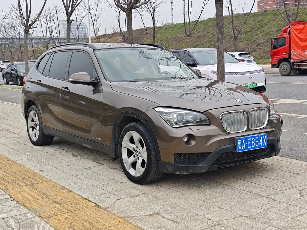 BMW X1 2013 — фото 3