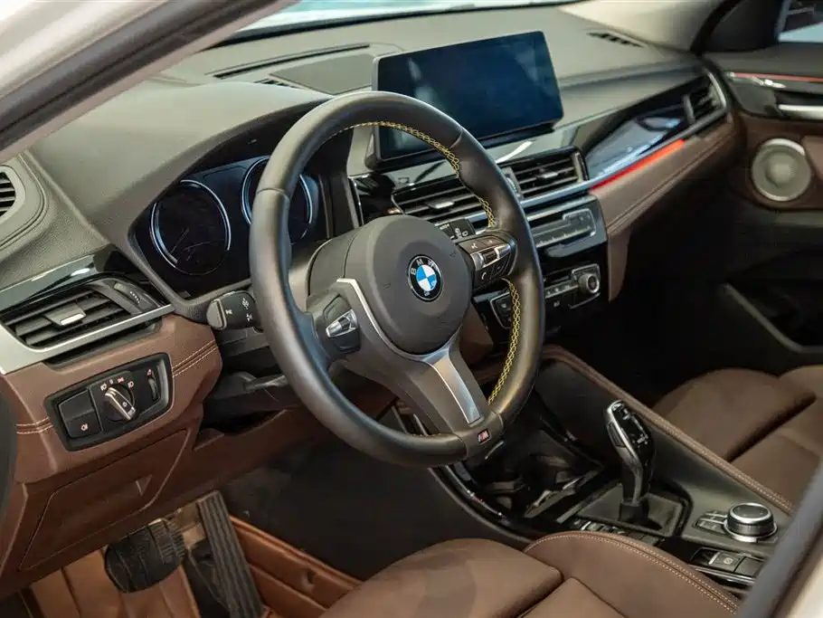 BMW X2 2024 — фото 13