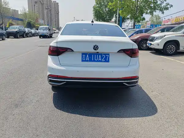 Volkswagen Sagitar 2023